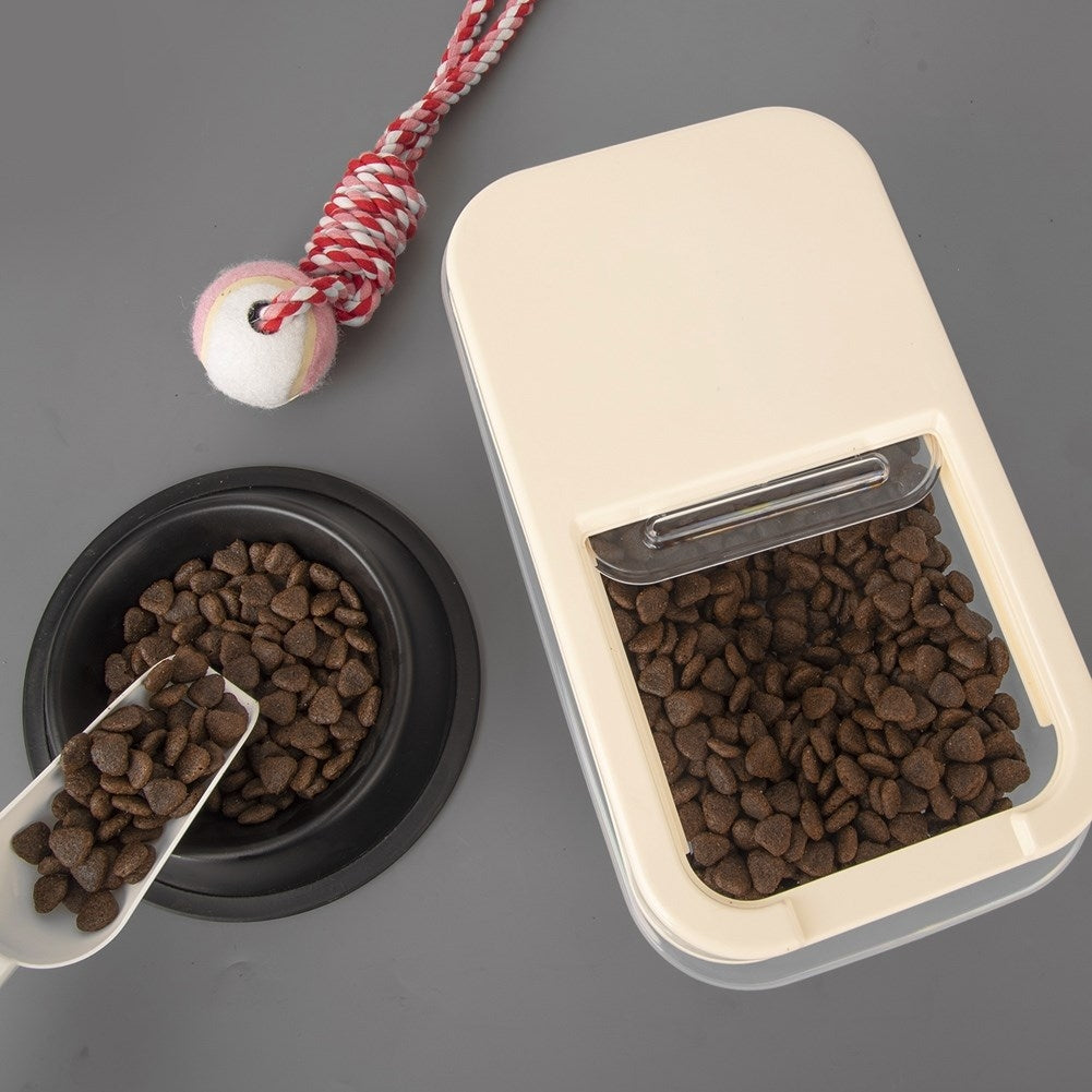 Versatile storage box 7.5L with sliding lid, durable plastic
