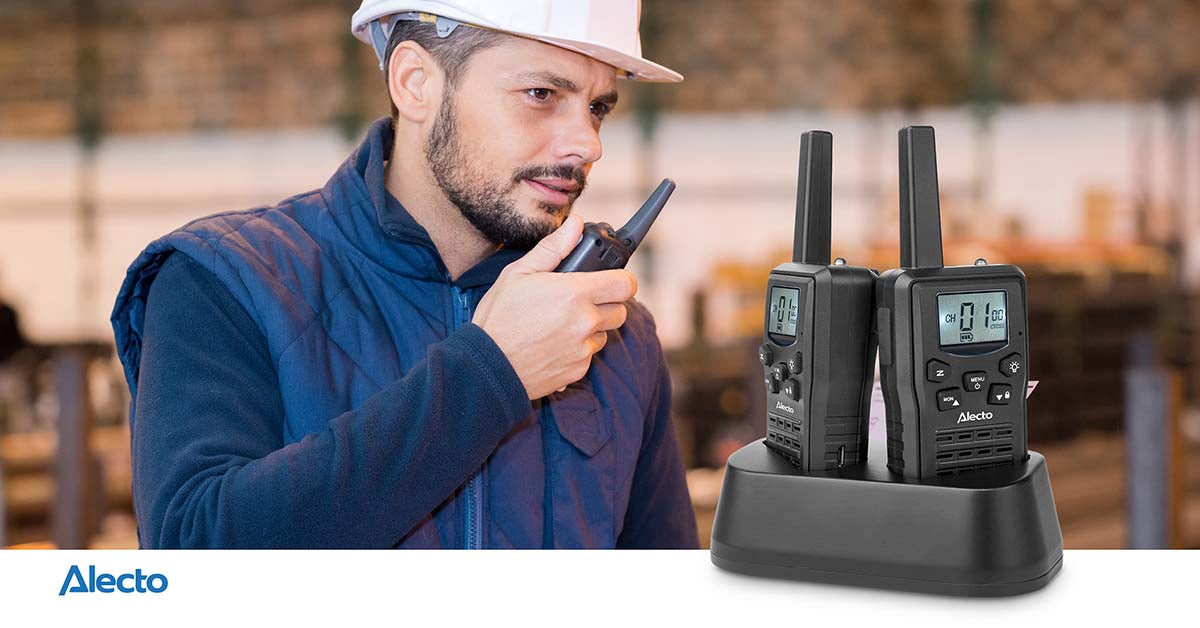 Walkie-Talkie Set, 2 Handsets, 10 km Range, 8 Channels