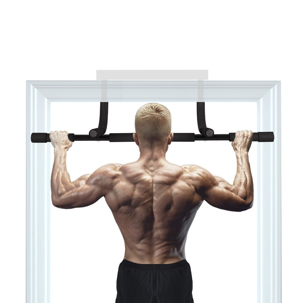 Wall and ceiling mounted training bar for all levels