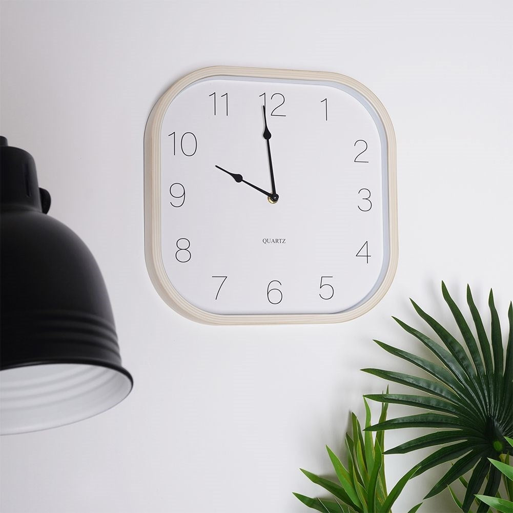 Wall clock in Classic Square Design