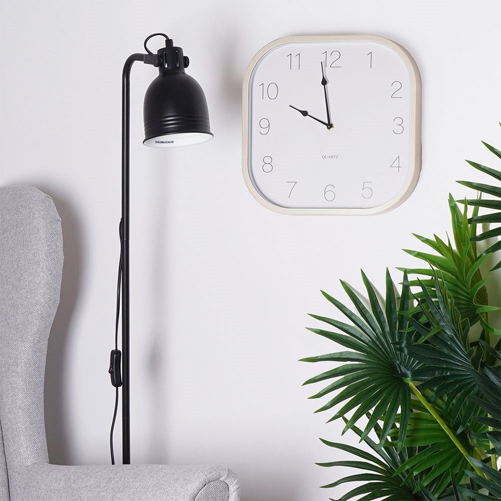 Wall clock in Classic Square Design