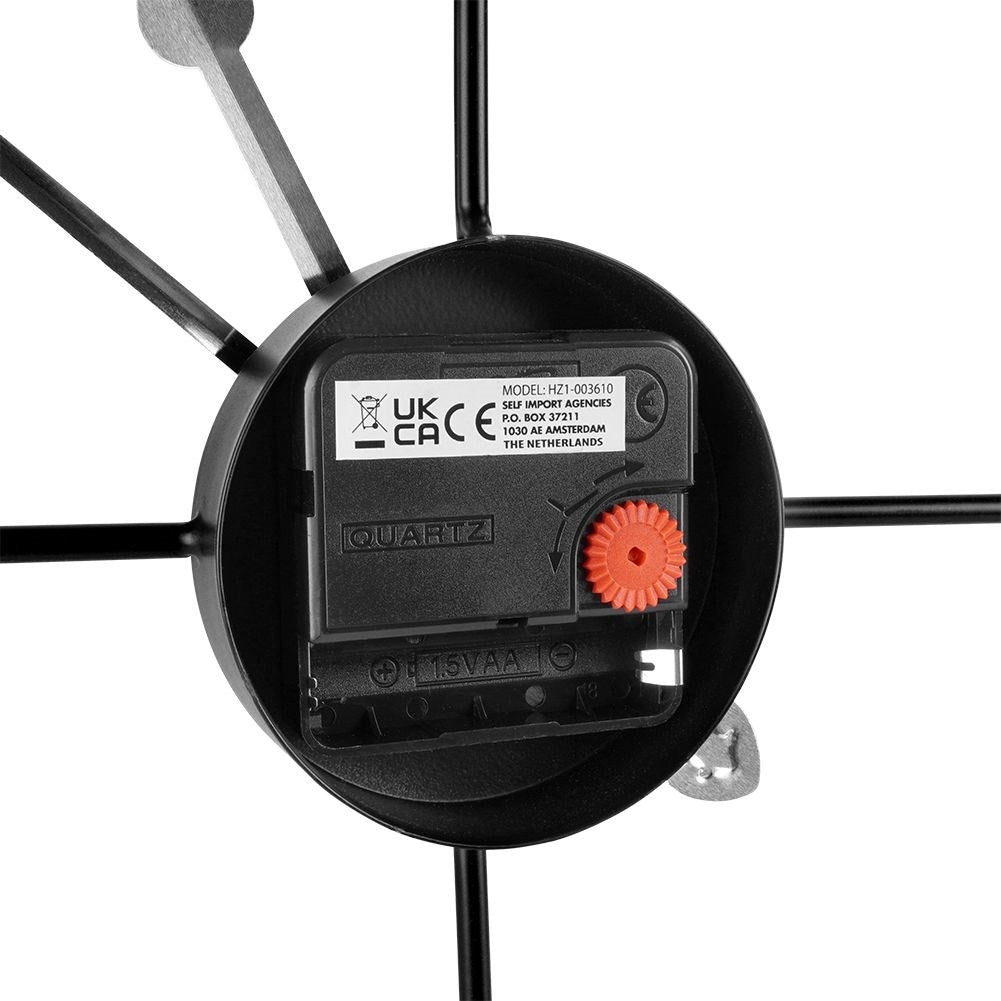 Wall clock in black metal with Roman numerals for loft