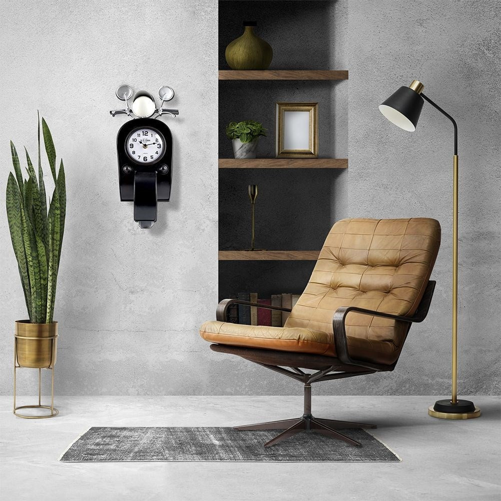 Wall clock in the shape of a scooter - Unique and stylish decoration