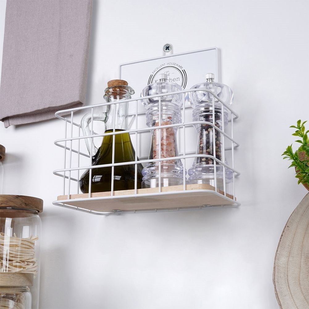 Wall-mounted kitchen shelf in basket form