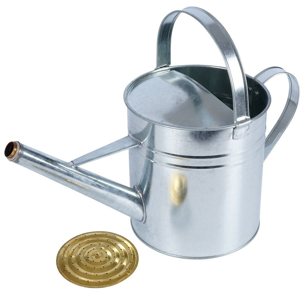 Water jug 4.5L in durable metal with practical strainer