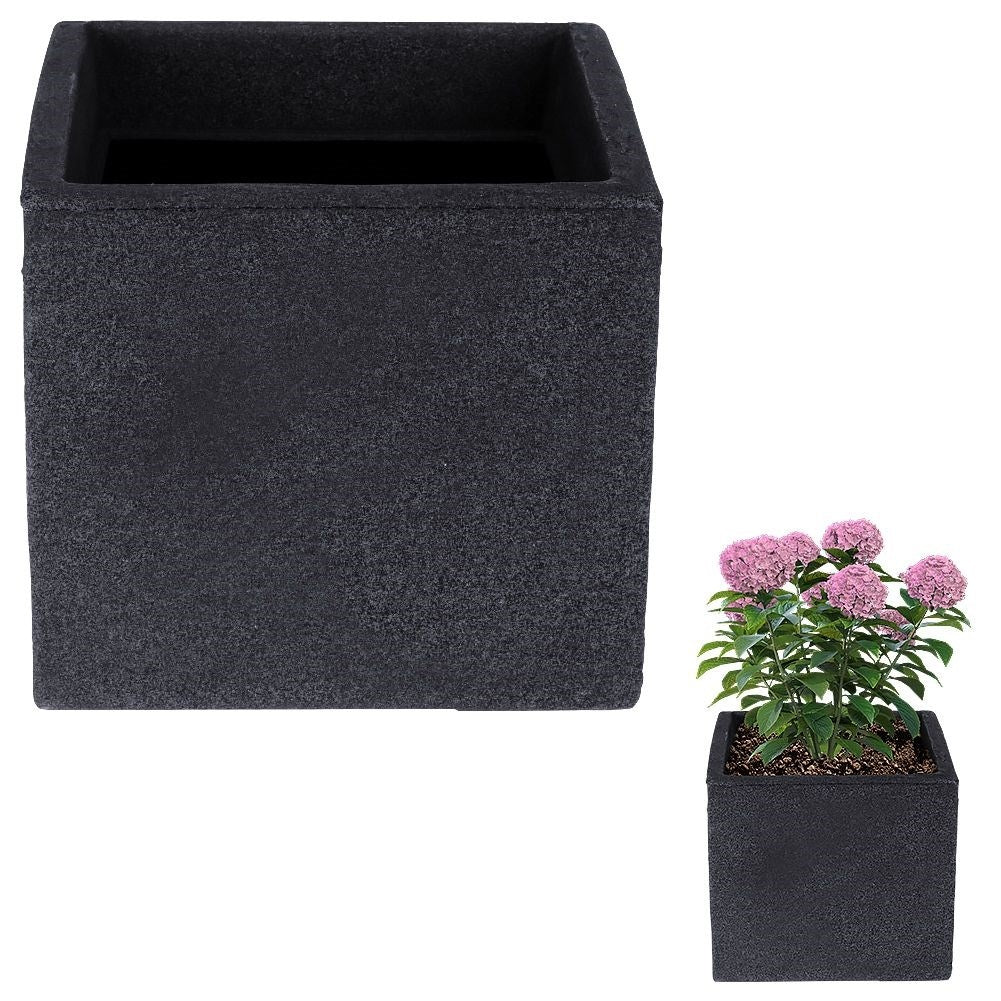 Weather-resistant flower pot in stone imitation for outdoor use