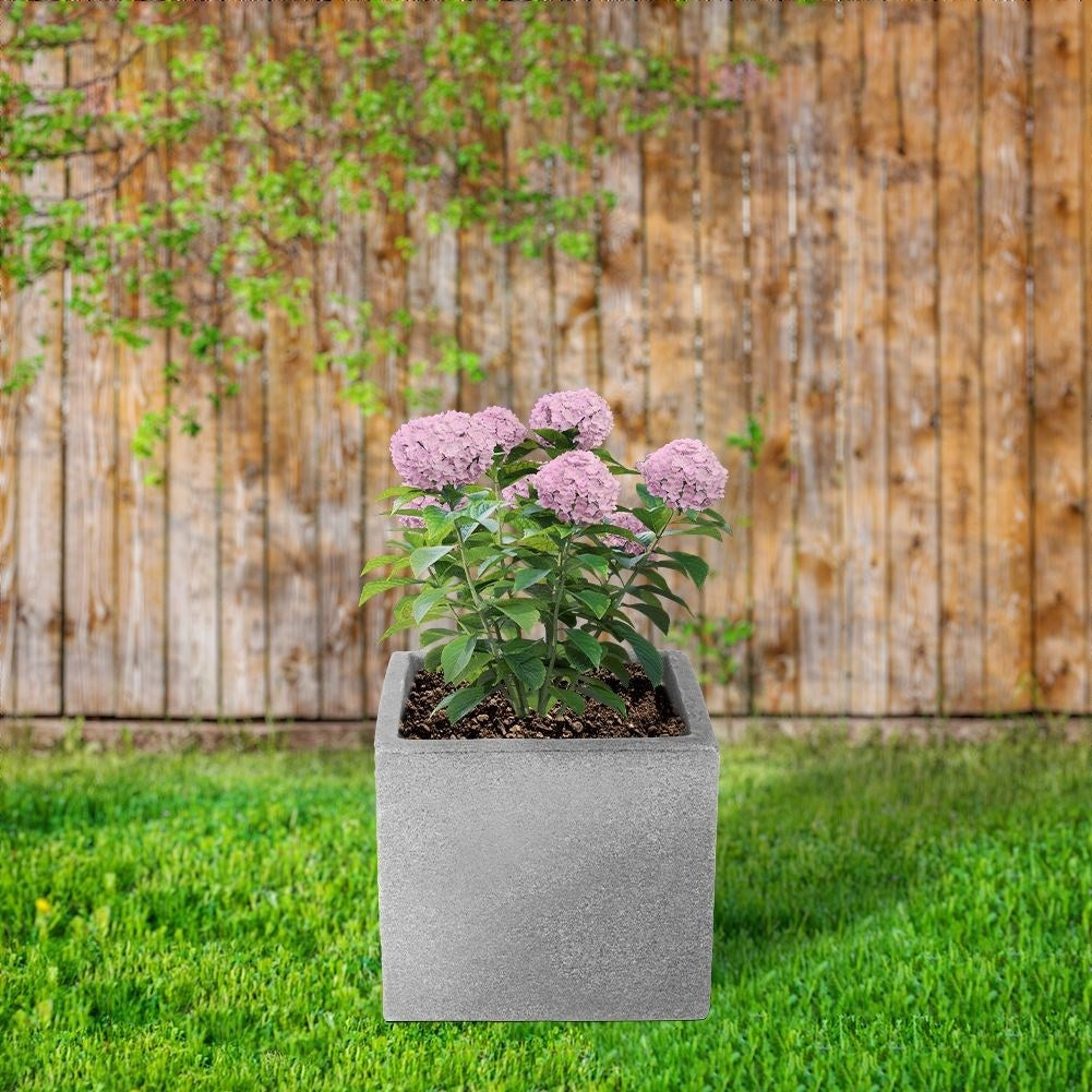 Weather-resistant light gray flower pot that imitates stone