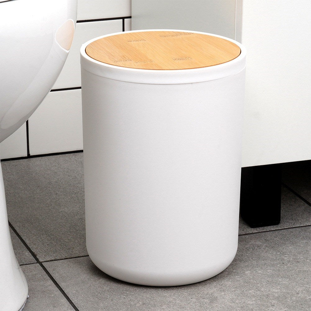 White bathroom set, 6 pieces
