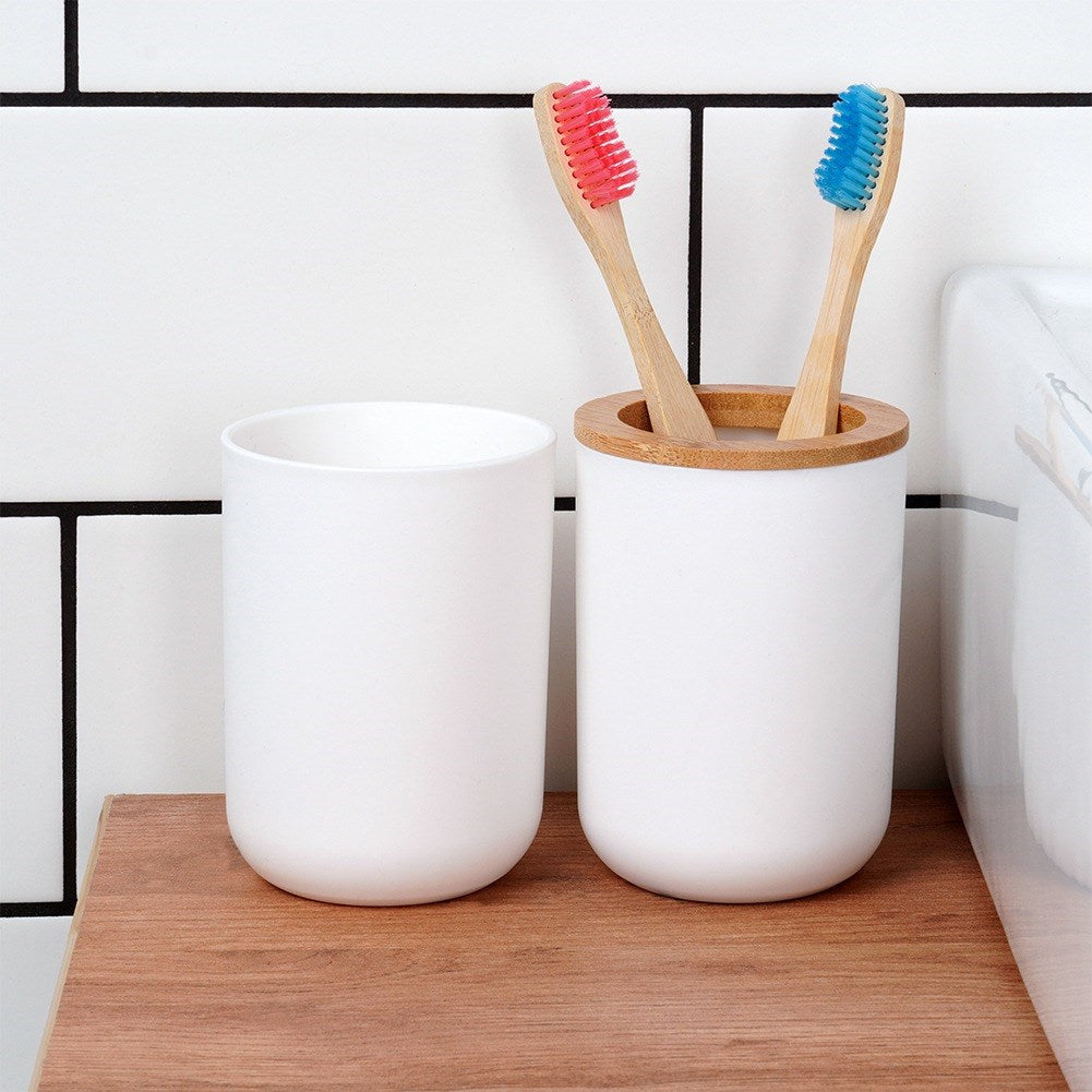 White bathroom set, 6 pieces