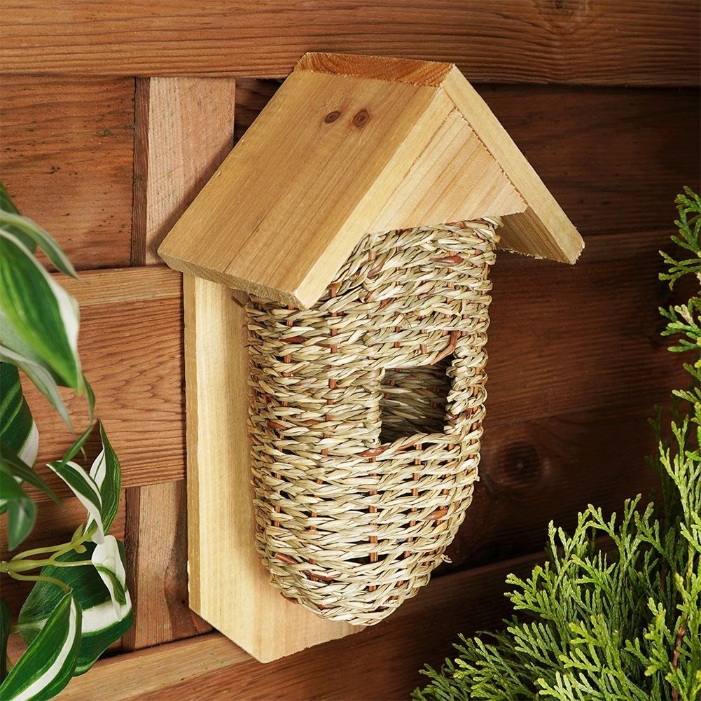 Wicker birdhouse in wood and seaweed for unique garden decor