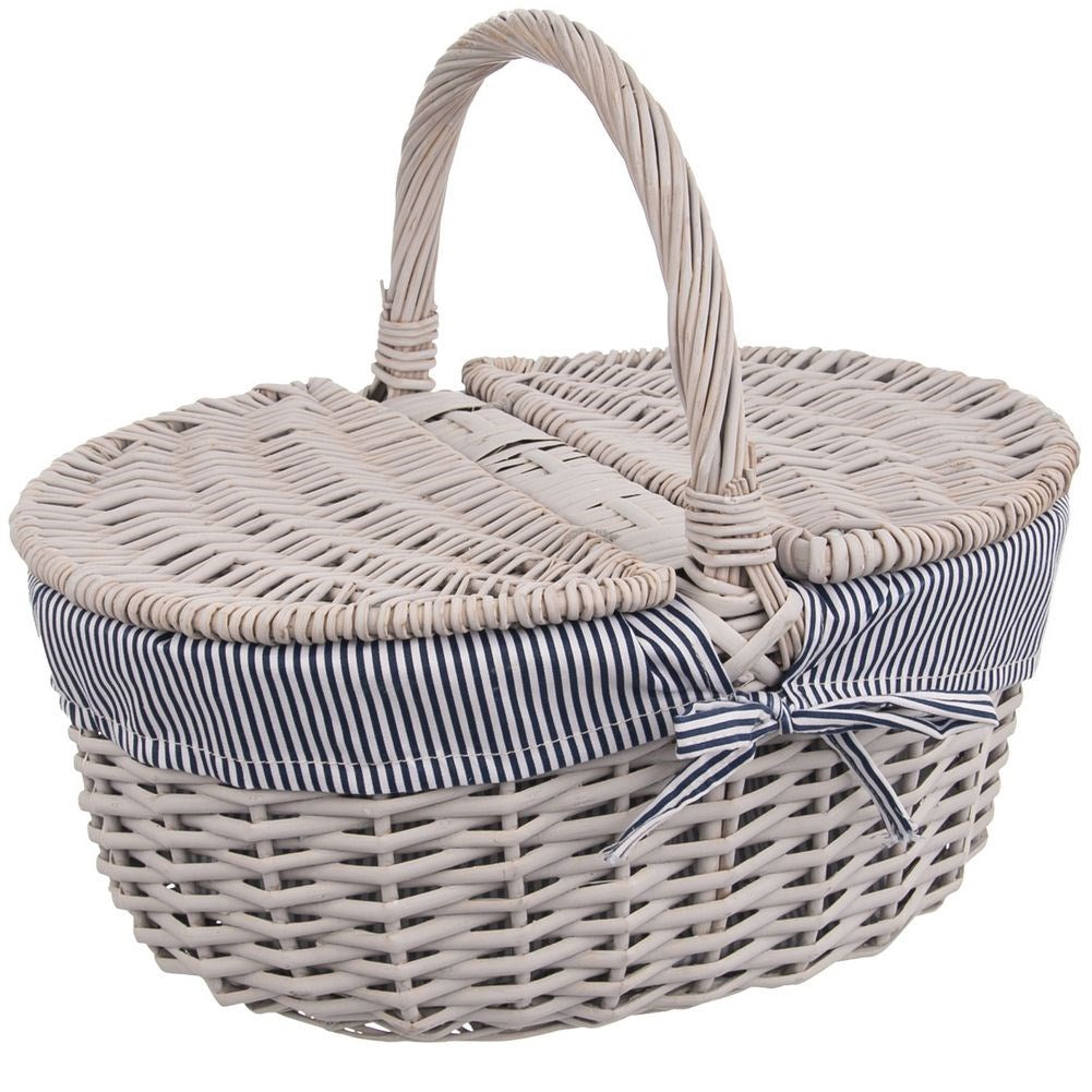 Wicker picnic basket