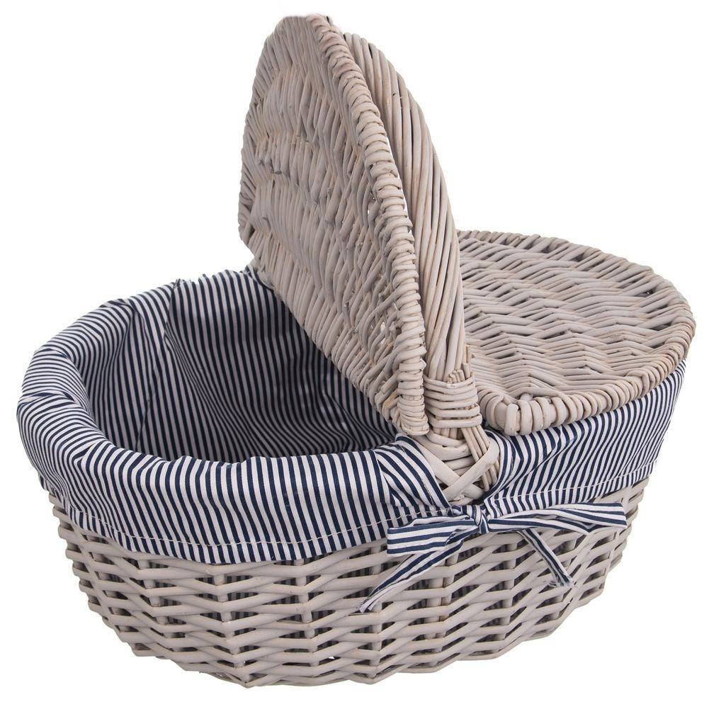 Wicker picnic basket