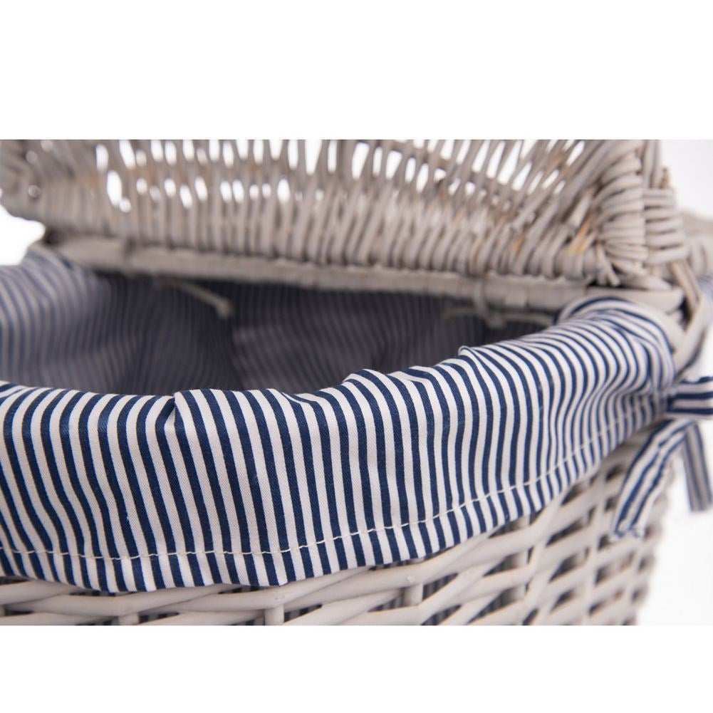 Wicker picnic basket