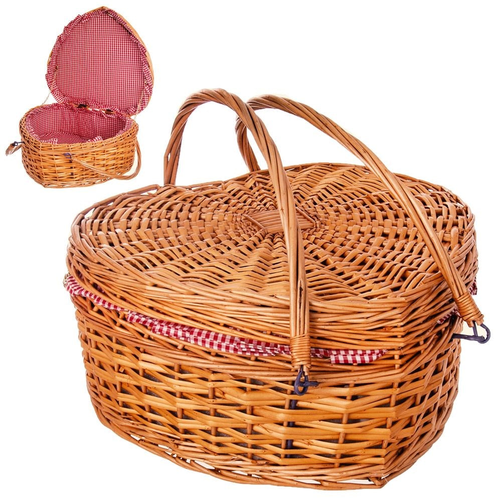 Wicker picnic basket heart