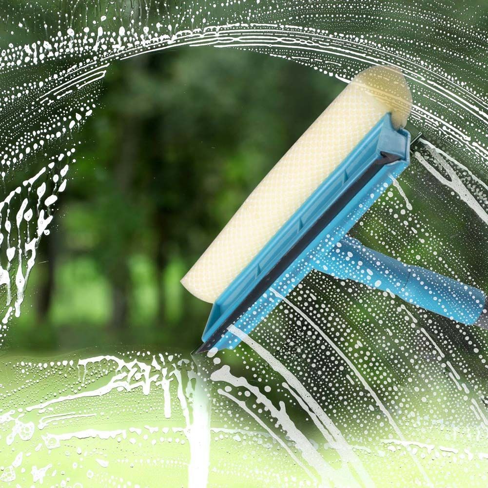 Window scraper with adjustable telescopic handle