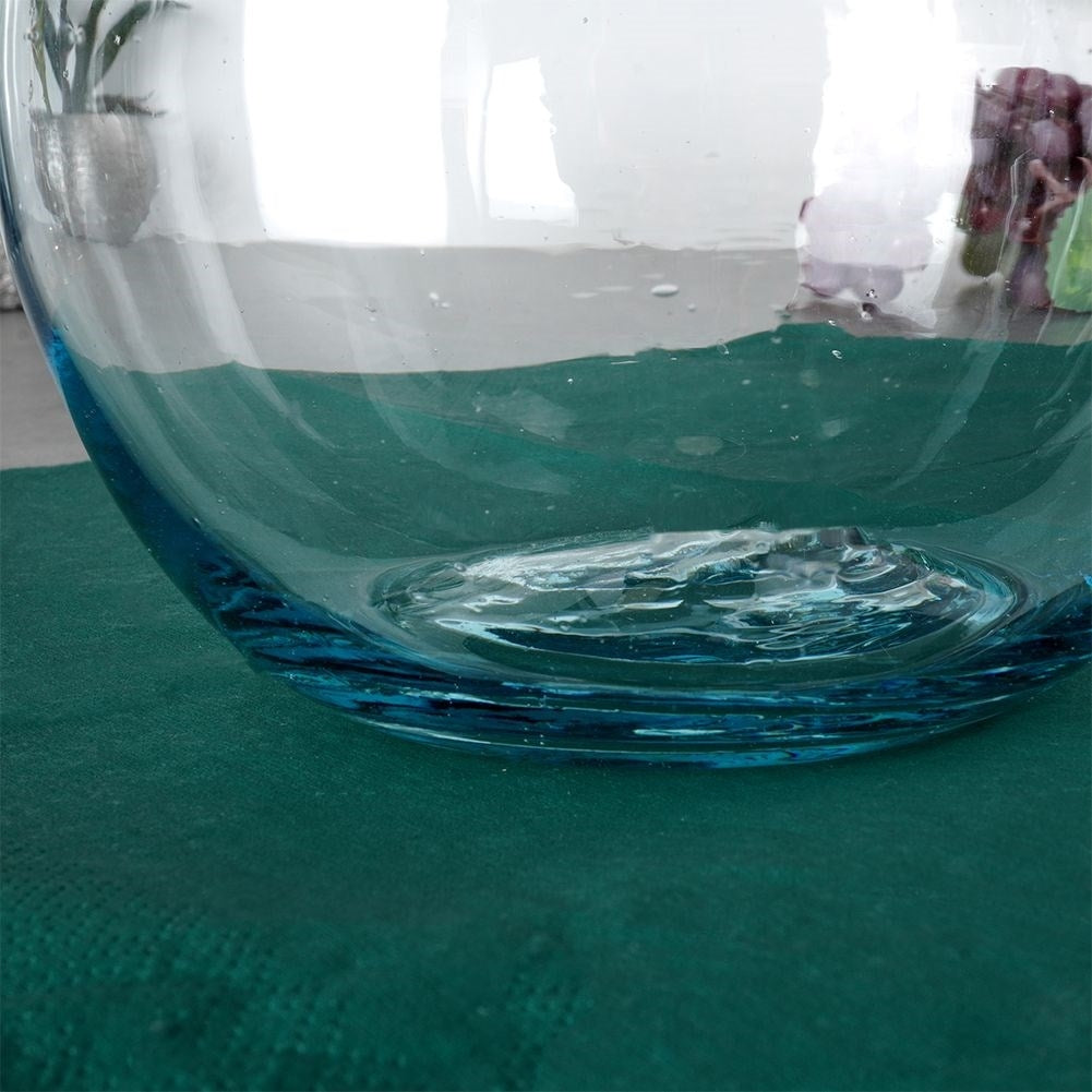 Wine decanter 1.5 liters - Recycled Glass with Blue Tinting