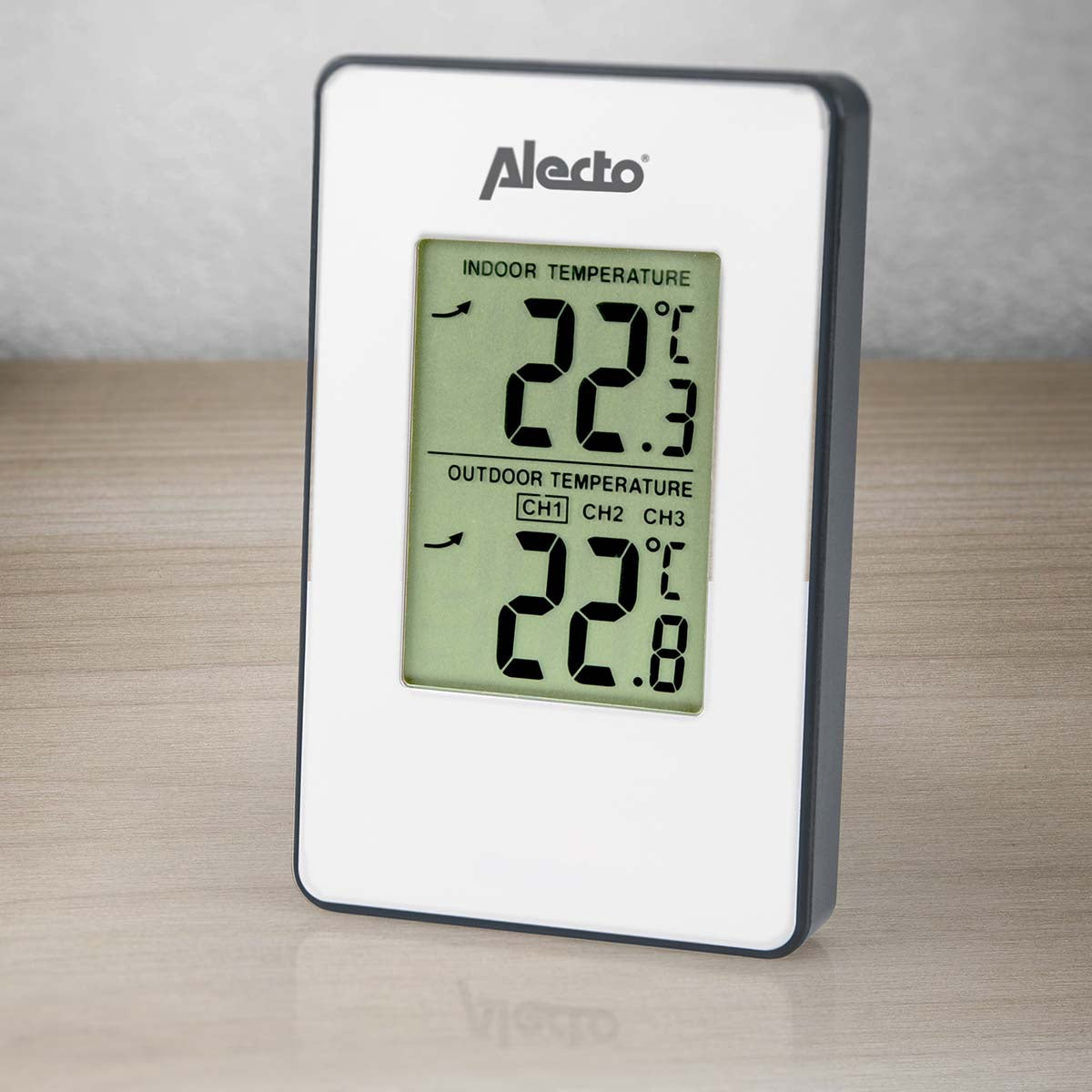Wireless Weather Station with Indoor/Outdoor Temperature Sensor