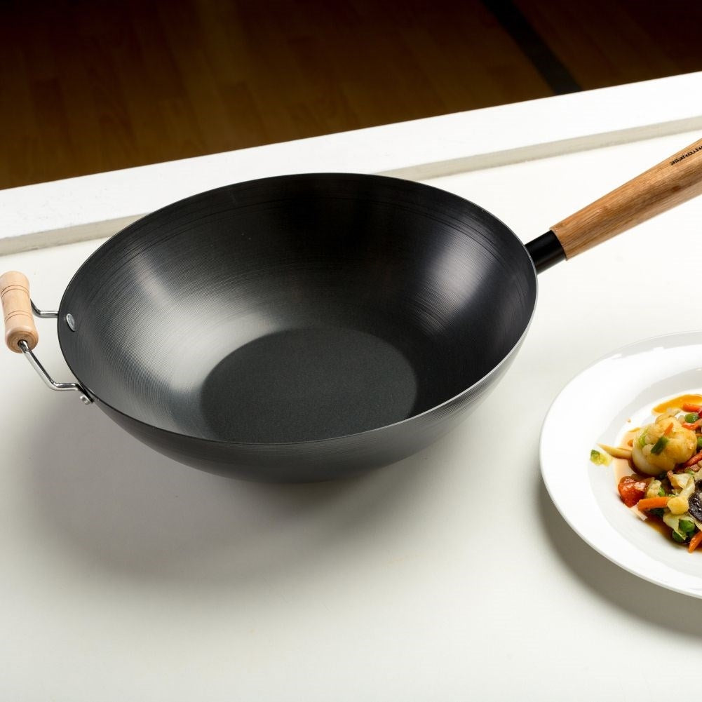 Wok in Carbon Steel with Non-Stick for Asian Dishes