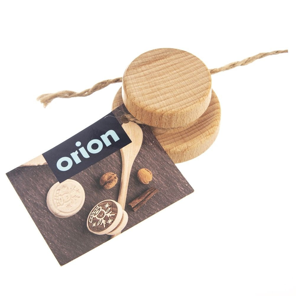 Wooden cake stamp with reindeer motif, 5.5 cm diameter