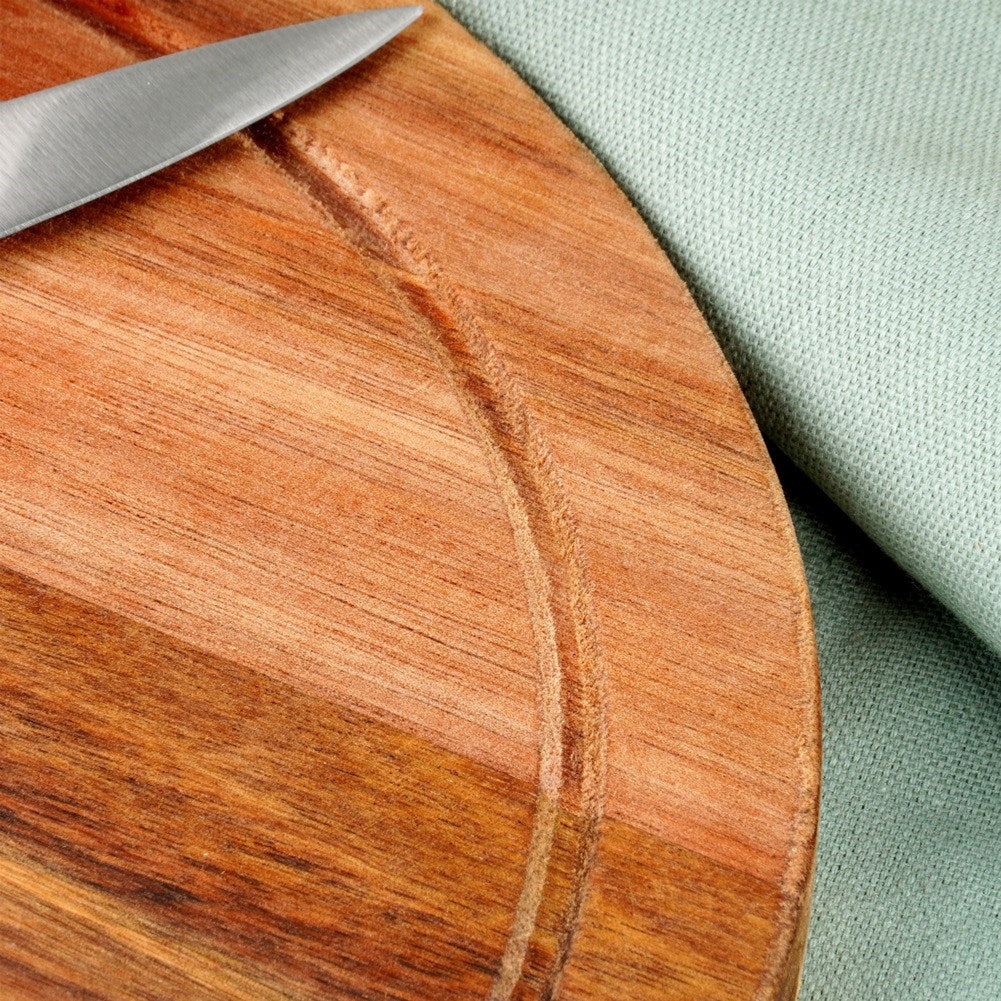 Wooden chopping and serving board 25 cm