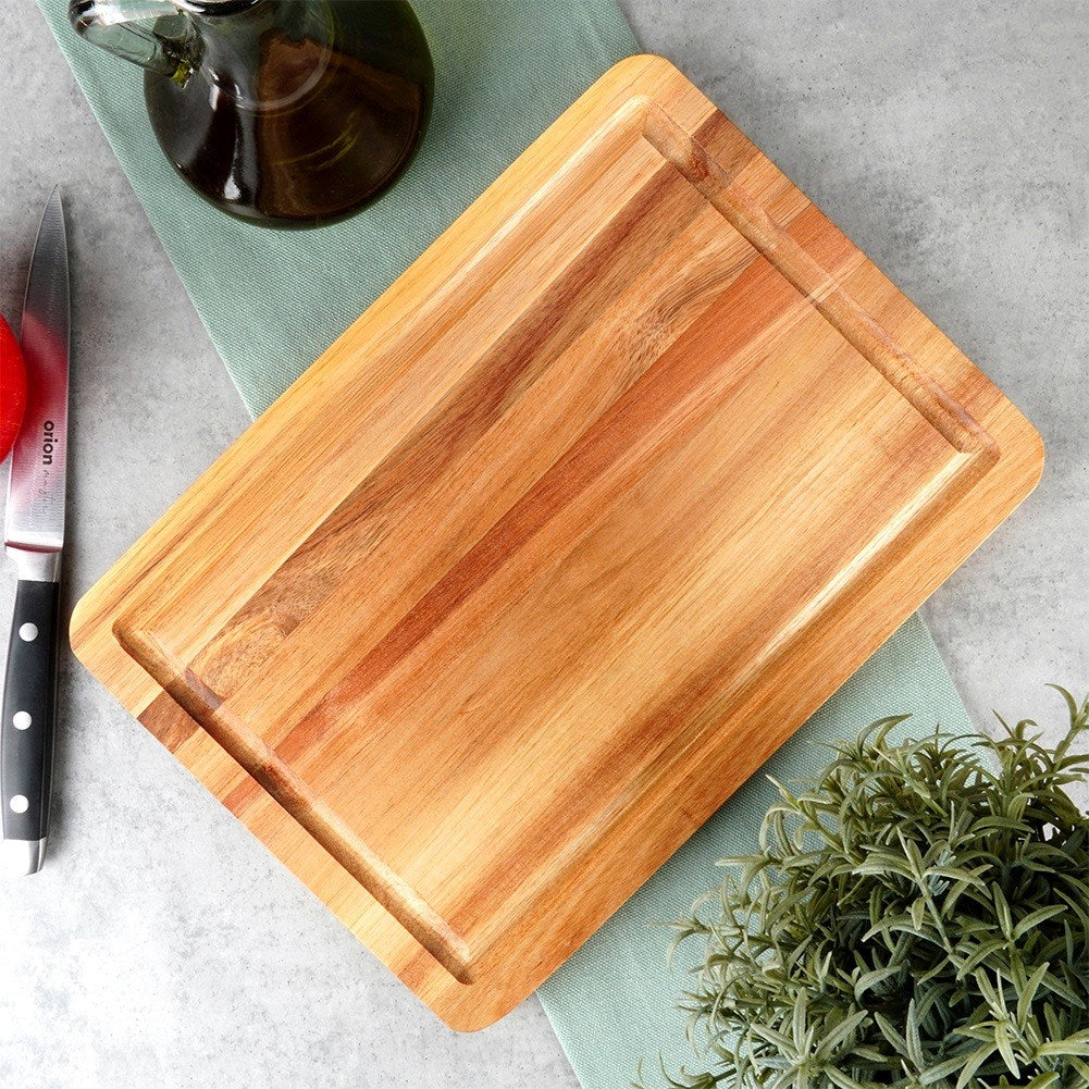 Wooden chopping and serving board 28x20 cm