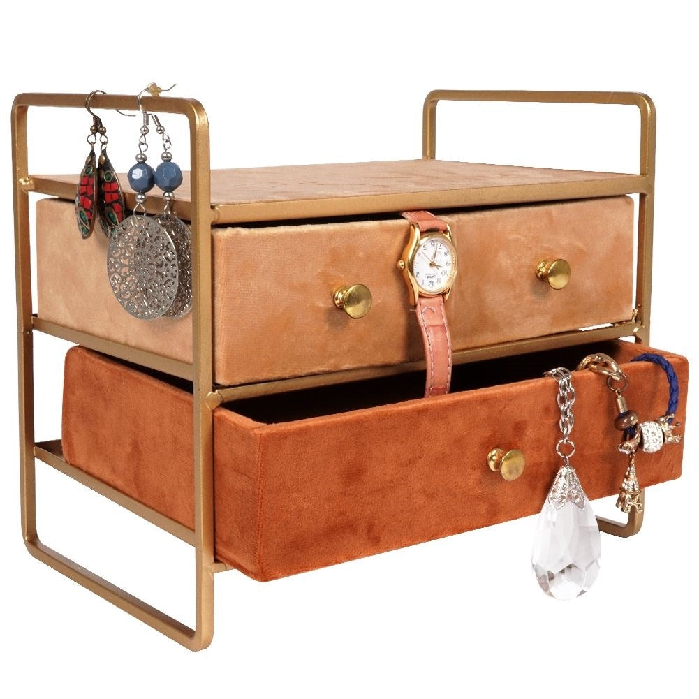 Wooden jewelery box with a luxurious velvet finish