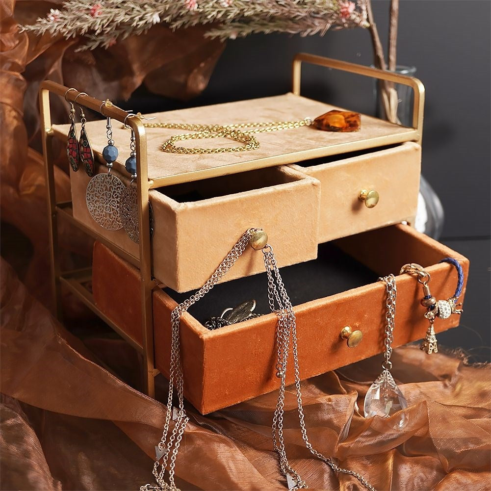 Wooden jewelery box with a luxurious velvet finish