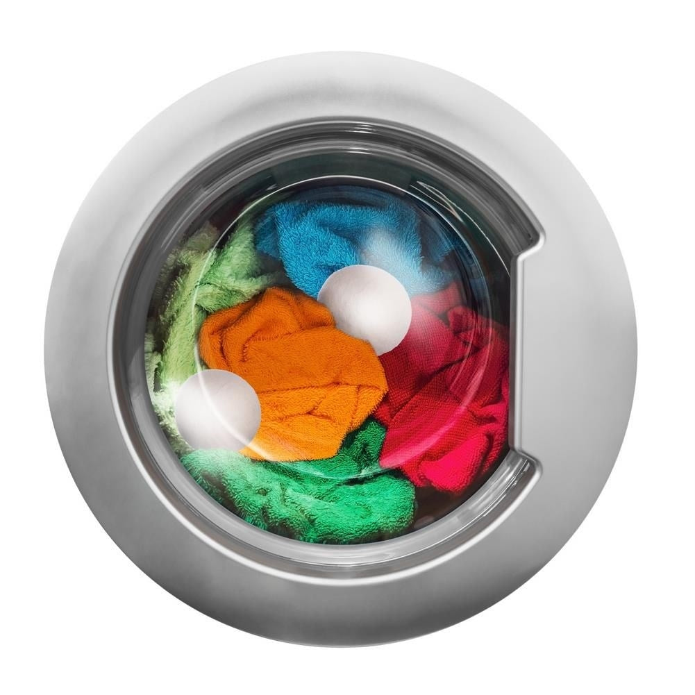 Wool balls for tumble dryers: Softer washing, shorter drying time