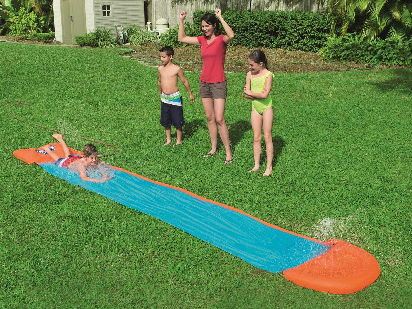 water slide with fountain, length 549 cm Bestway 52247